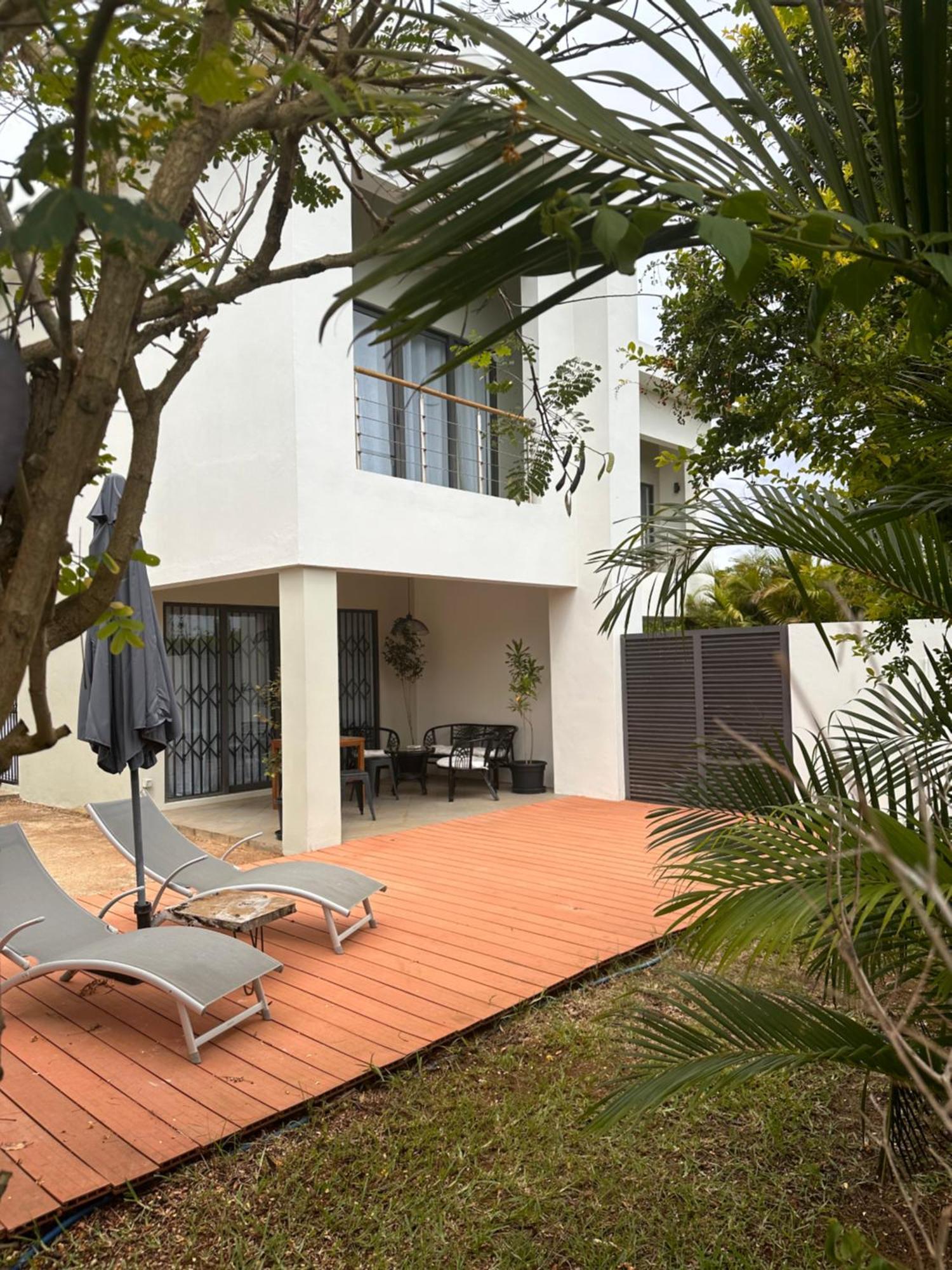 Modern Villa In Grand Bay - Short Walk To Beach 외부 사진