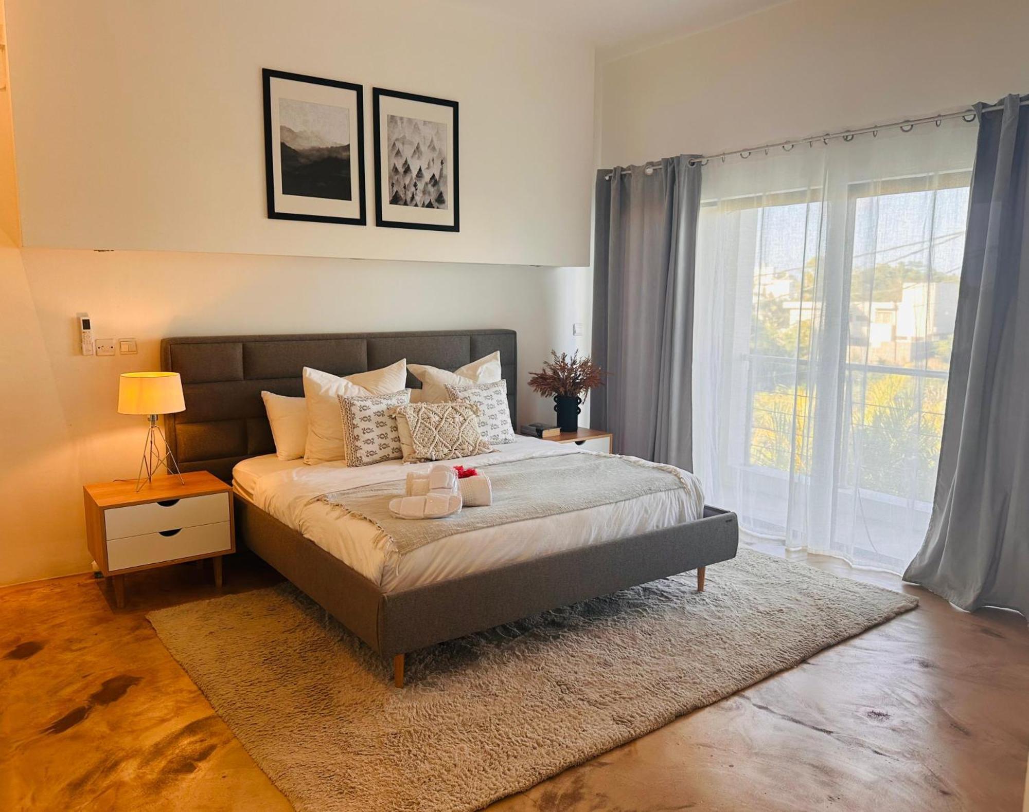 Modern Villa In Grand Bay - Short Walk To Beach 외부 사진